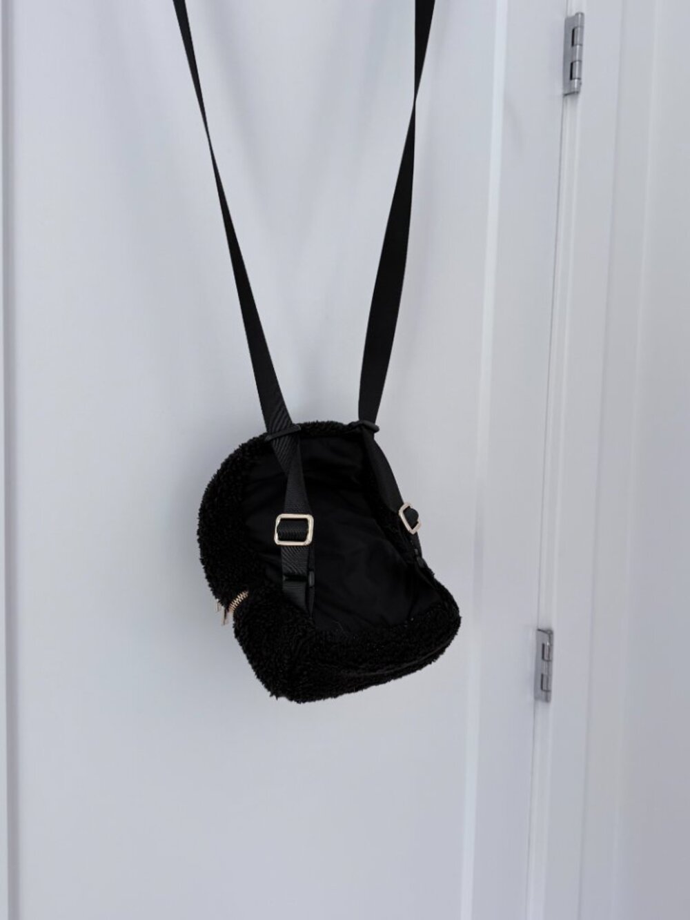 Lululemon Athletica City Adventurer Backpack Micro *Fleece BLK/GOLD ONE SIZE - Picture 6 of 10